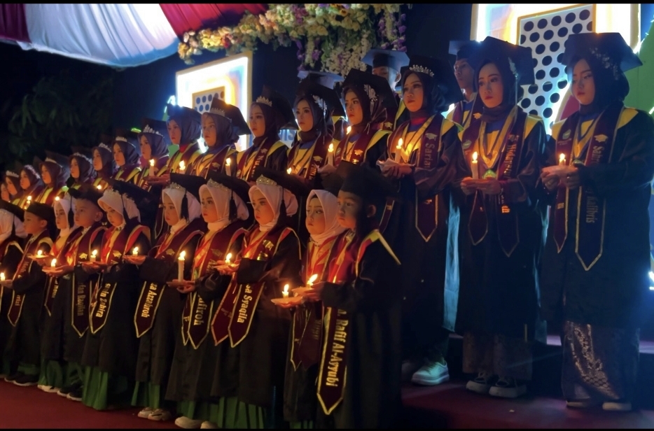 Purna Siswa Digelar Meriah, Siswa dan Orang Tua Rayakan Kelulusan